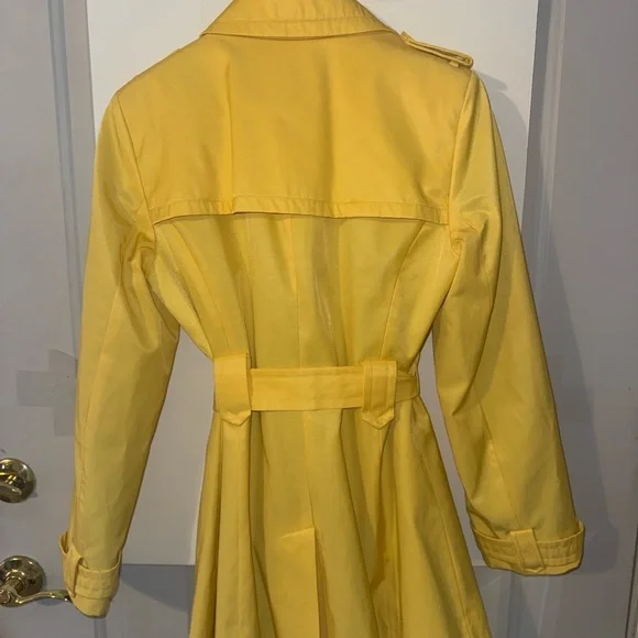 Calvin Klein Sunny Yellow Trench Coat - Picture 9 of 11
